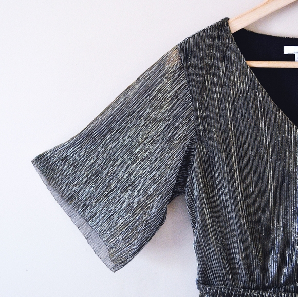 HALSTON shiny silver grey metallic fit & flare … - Picture 2 of 7